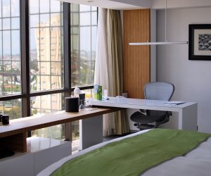 Colonial River Deluxe