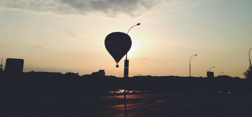 In Pakistan, imposing tombs that few have seen